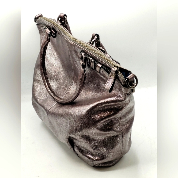COACH Madison Metallic Leather Lindsey Large Bag - Picture 5 of 16